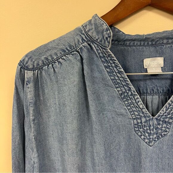 Chicos chambray top with bell sleeve. Size 16/18 - Picture 6 of 11